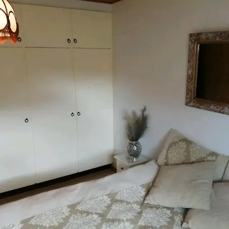 Bed And Kitchenette - For 5 In Private Section With 2 Bedrooms Privat bolig